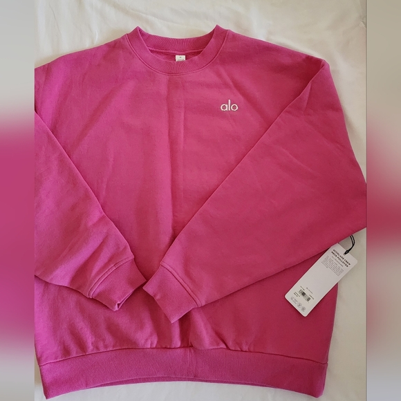 ALO Yoga Other - ALO Yoga Paradise Pink Accolade Crew Neck Pullover.